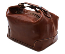 Load image into Gallery viewer, Cenzo Italian Leather Travel Toiletry Bag Dopp kit 1
