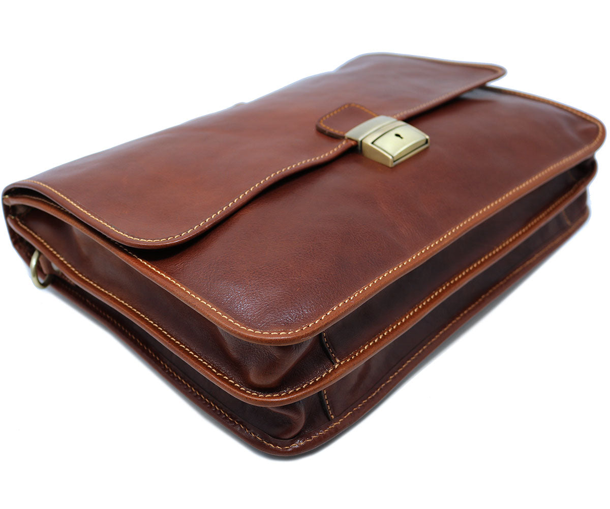 Personalize your Cenzo Commuter Brief